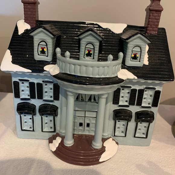 Snow Village - Plantation House (In original box) - Picture 1 of 5